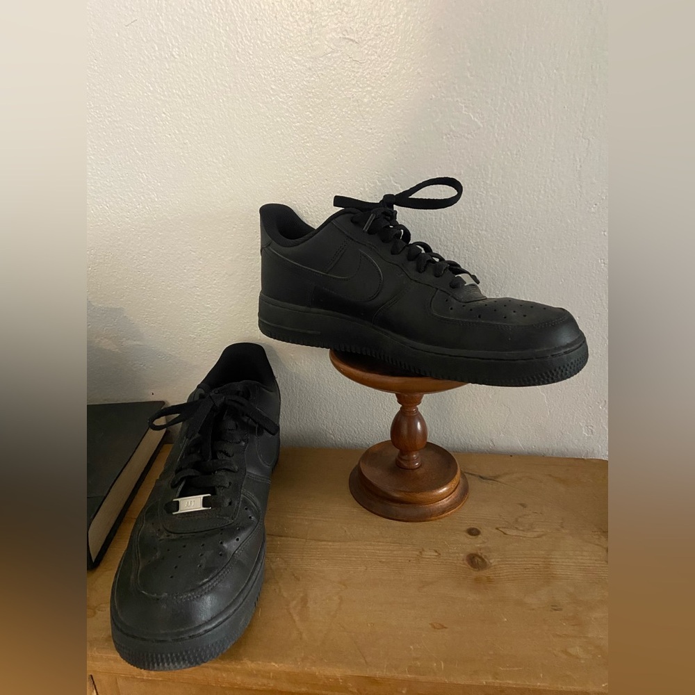 Nike Men's Black Air Force ones